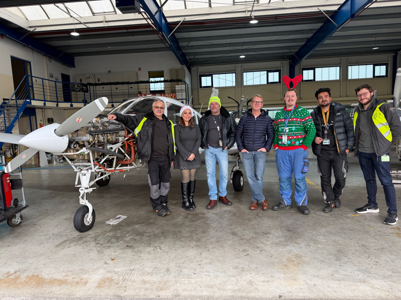 GA-Maintenance team in the hangar